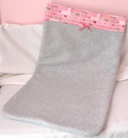 Grey pouch 4